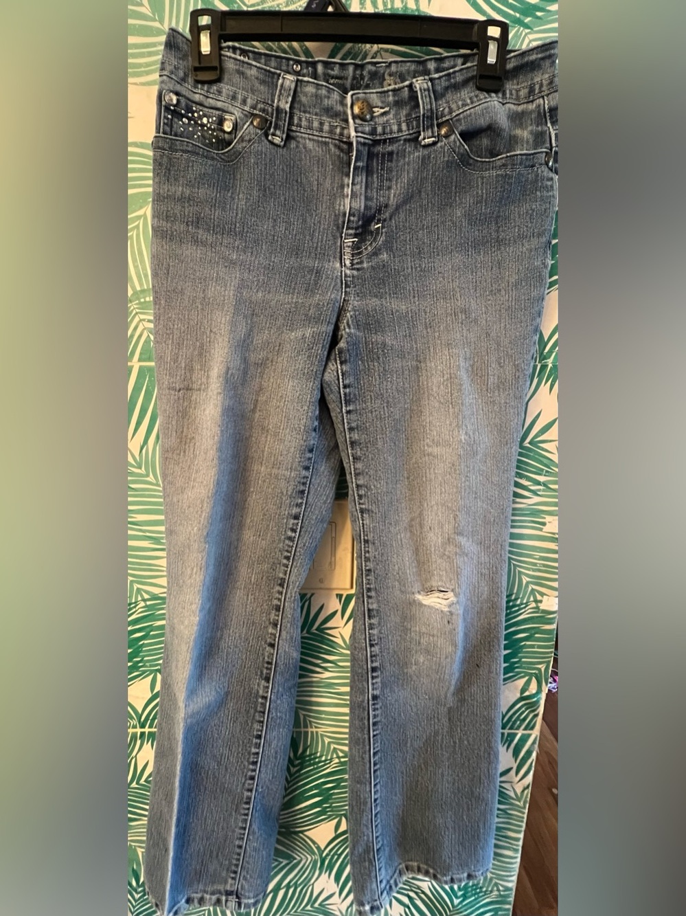 Style & Co Light Blue Straight-Leg Jeans bejeweled detail on pockets sz 4
